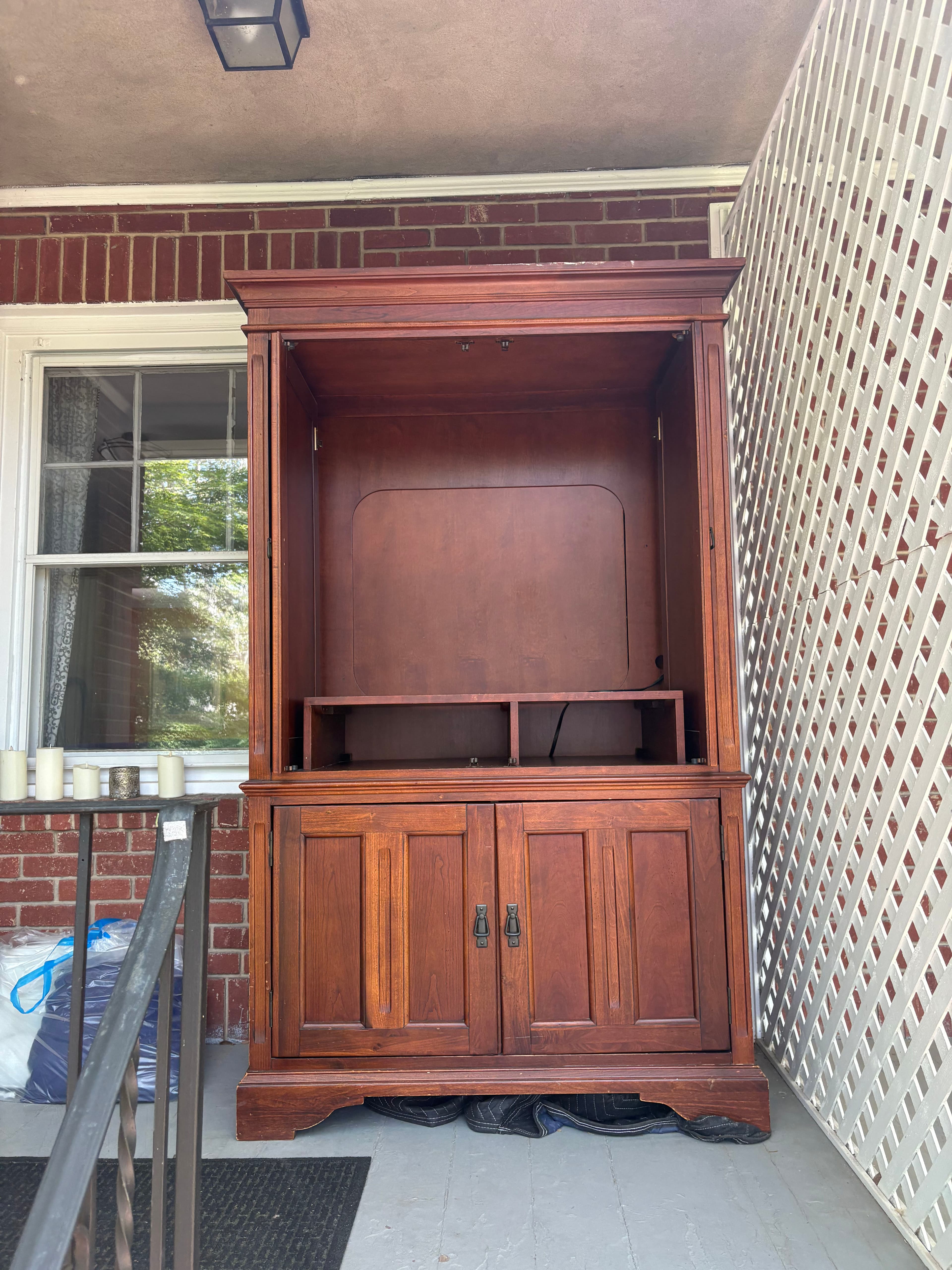 Project Garage Cleanout and Furniture Removal in Princeton NJ image